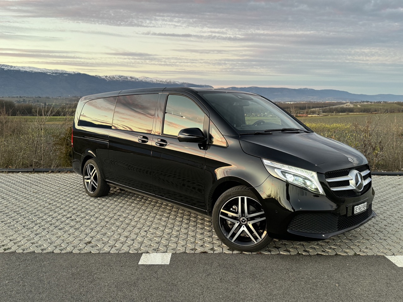 Mercedes-V-Class1